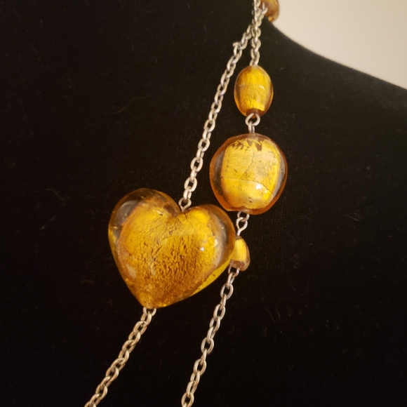 Gold effect glass necklace - Picture 3 of 6